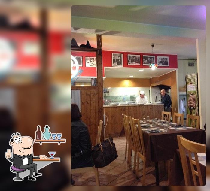 Siediti a un tavolo di Marzarolo Da Marco e Peppe