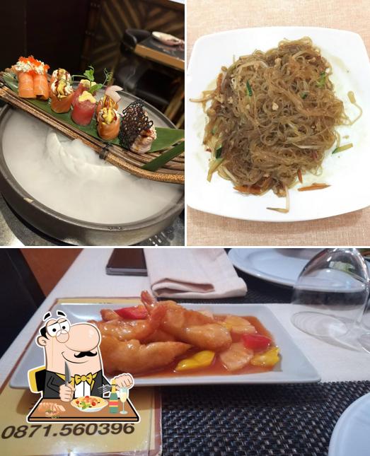 Cibo al Ristorante Cinese Giapponese Hong Kong