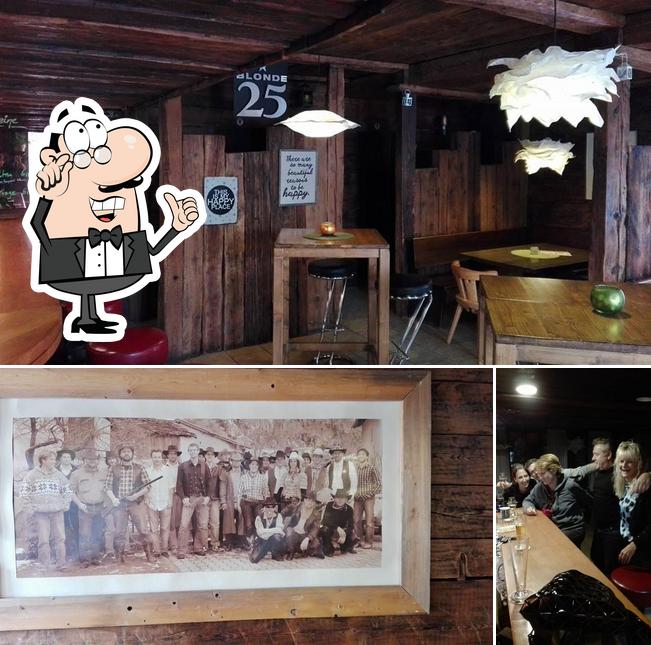 Siediti a un tavolo di Restaurant Rilke