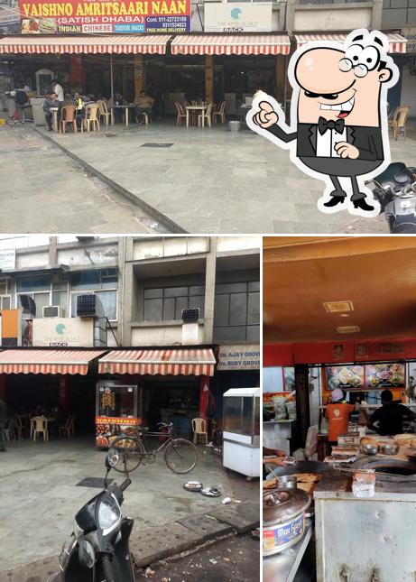 The interior of Vaishno Amritsaari Naan