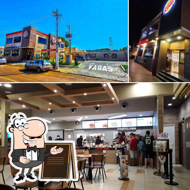 A imagem da exterior e interior no Burger King