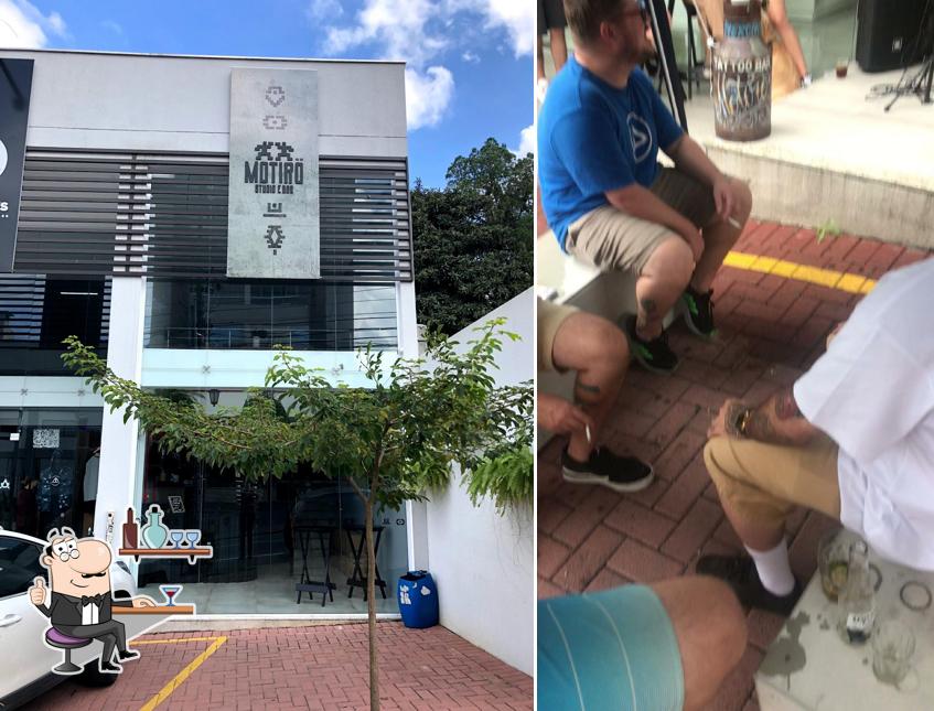 Veja imagens do interior do Motirö Studio & Bar