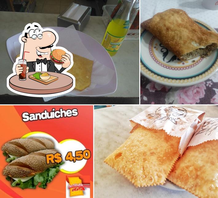 Hambúrguer em Pastelaria Nozomi