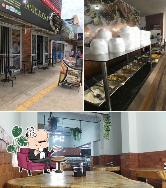 O interior do Chocolate com Pimenta. PANIFICADORA E RESTAURANTE