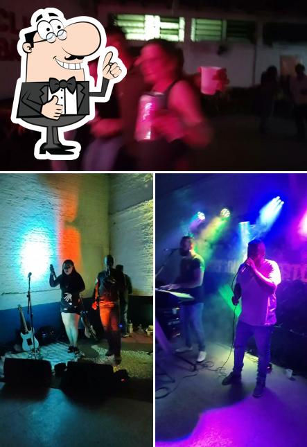 Boemios' bar e Bar do urso