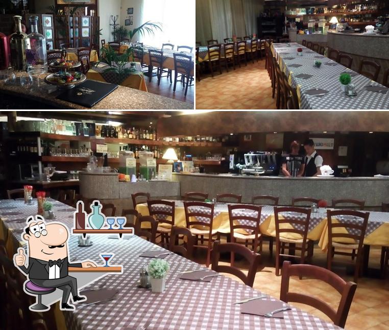 Siediti a un tavolo di Ristorante Pizzeria Vecchio Sole Di Lonardi Gigi e Mary