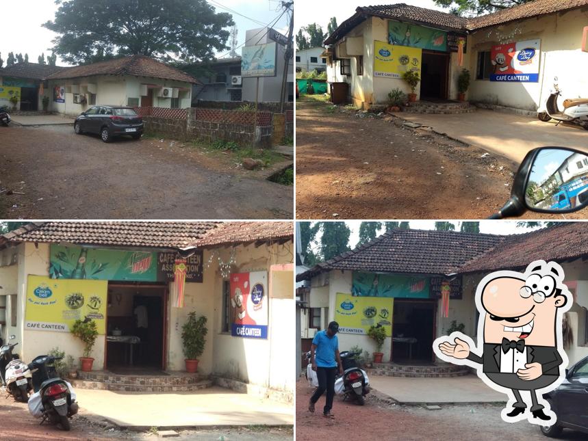 Look at the photo of Cafe Canteen