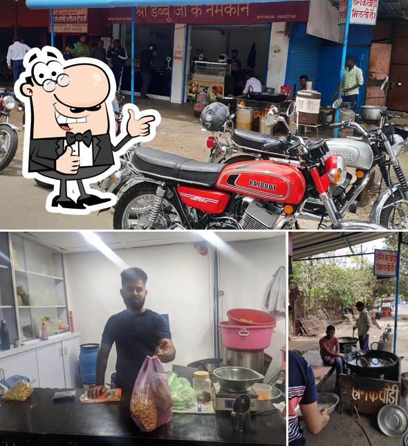 Look at the photo of Dabbu ji ki hing kachori