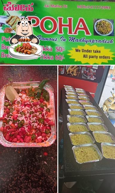 Food at Jeetu Poha Shop