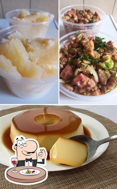 Comida em Casa dos Assados Reis - Costela Angus, Frango na Brasa e Costelinha Suína no Bafo