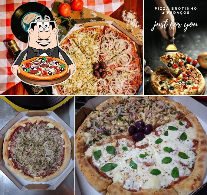 Peça pizza no Vitrola's Pizza Bar