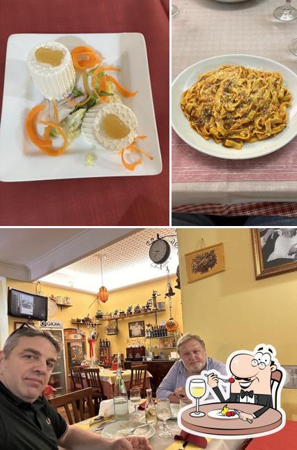 Questa è la foto che mostra la cibo e interni di Ristorante Cacio e Pepe