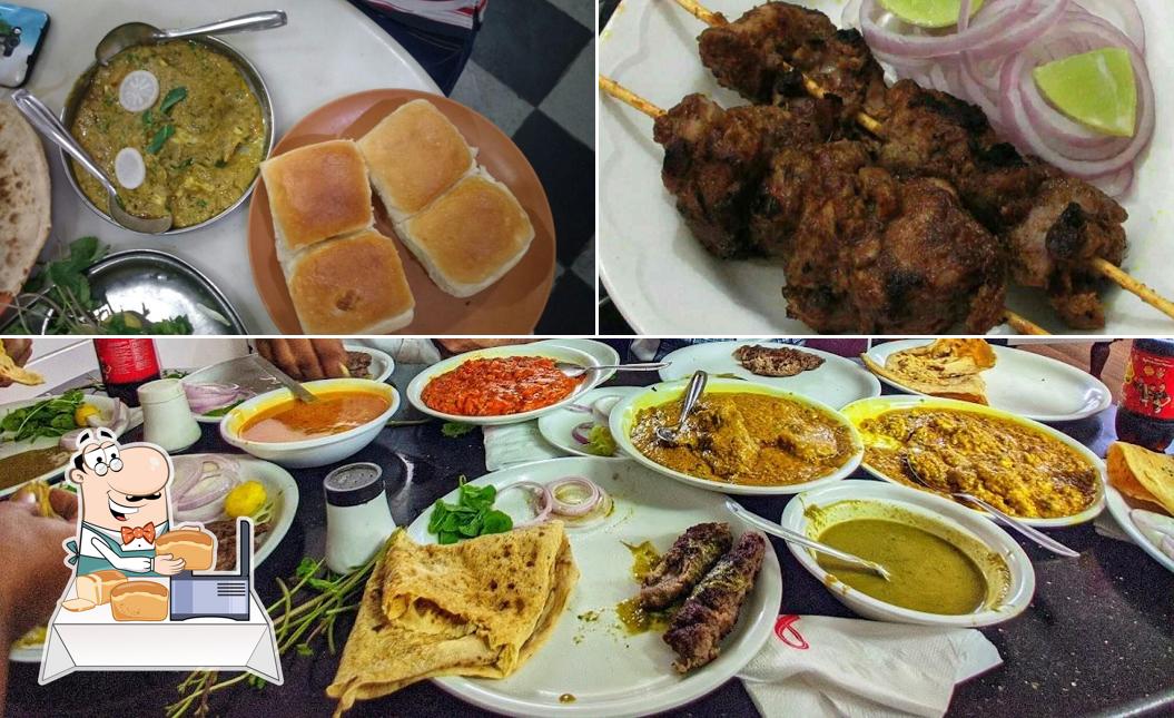 Garlic bread at Sarvi Restaurant