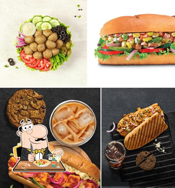 Food at Subway Logix City Centre