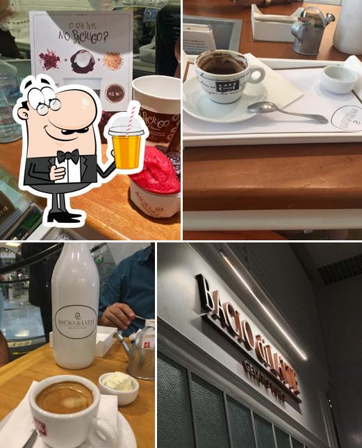 Desfrute de um drinque no Bacio di Latte - Shopping Conj Nacional