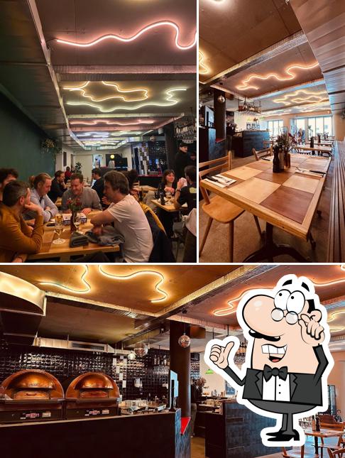 Gli interni di Disco Pizza