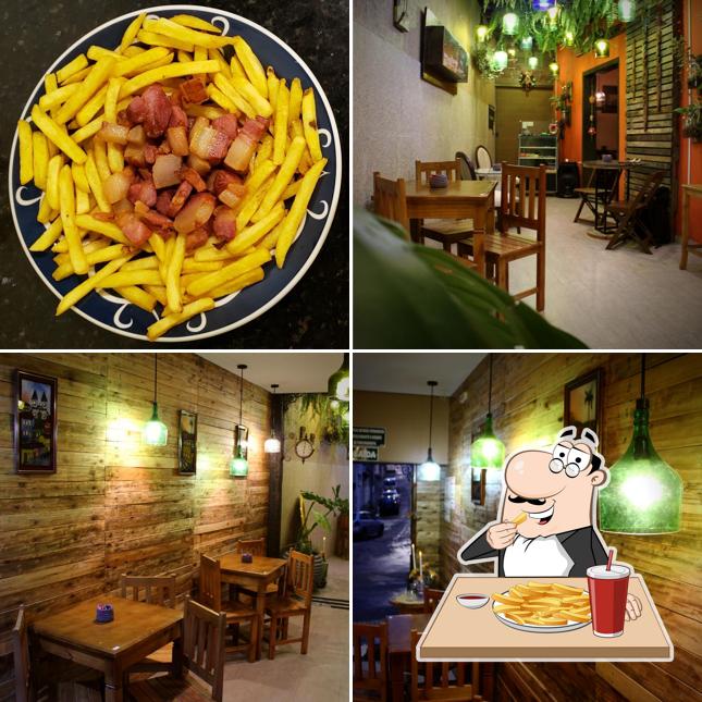 Prove cbatatas fritas francesas no Xexéu Bar