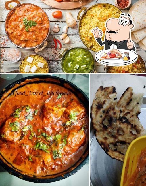 Pick pizza at Tawa Street