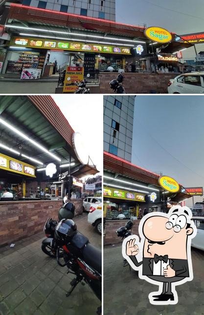 See the pic of Nadan thattukada