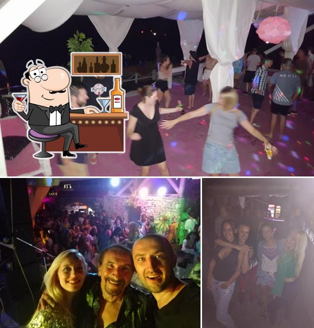 Vedi la foto di Boogie Jungle Lounge