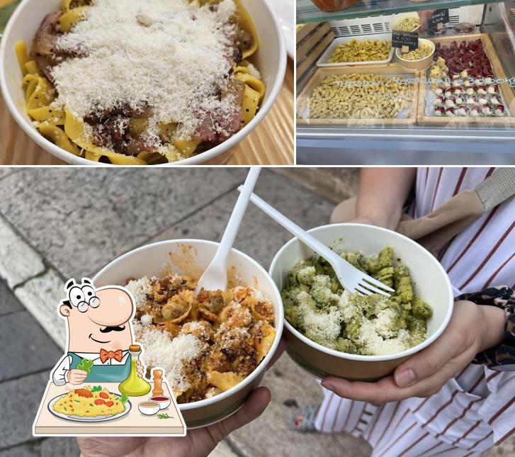 Platti al Amido - pasta e salsa Downtown