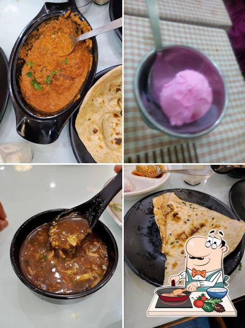 Chicken curry at Pimpleshwar Point