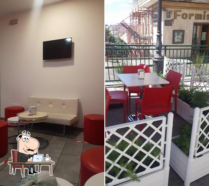 Dai un'occhiata agli interni di Happy Hour