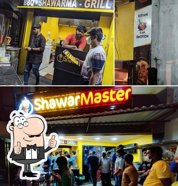 Look at the photo of ShawarMaster