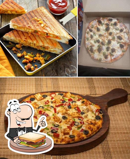 Grilled cheese sandwich at La Pizzeria