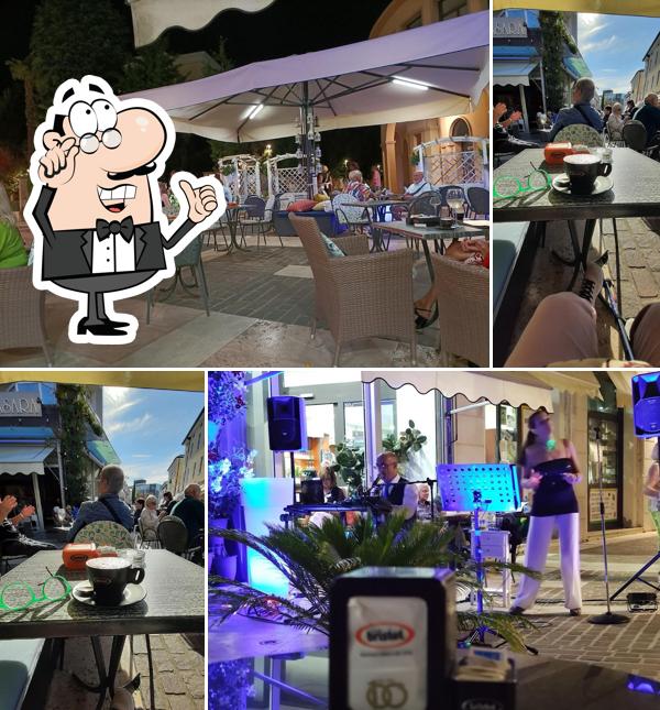 Siediti a un tavolo di Caffè Casara