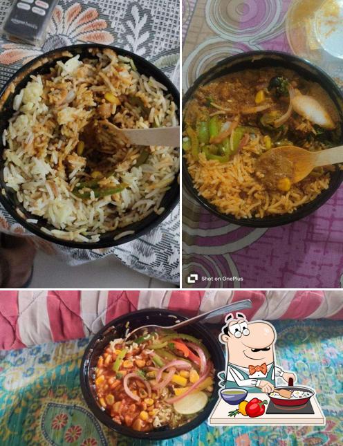 Paella at The Good Bowl