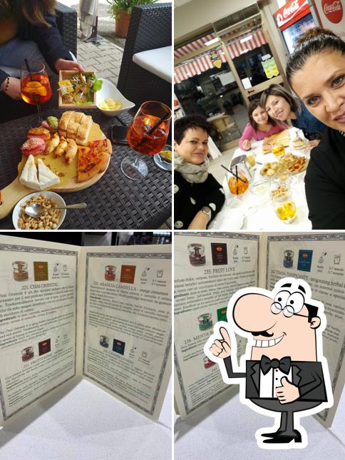 Vedi la foto di Caffè Michetti