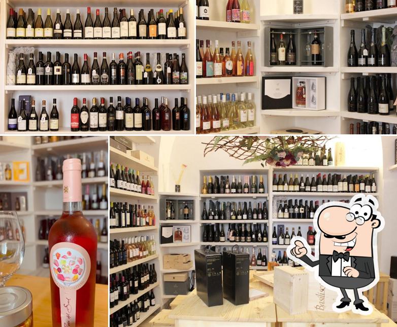 Gli interni di MelaCotogna - Vini e Affini