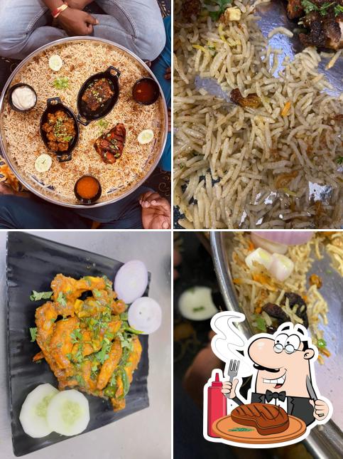 Meat meals are available at Dosthugaallu Mandi & Restaurant