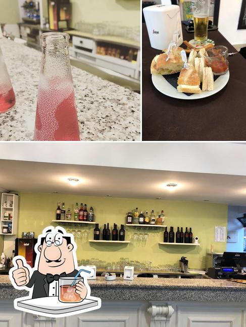 Prenditi un drink dal menu