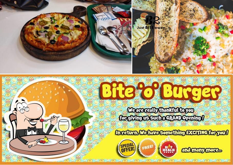 Food at Burger bites