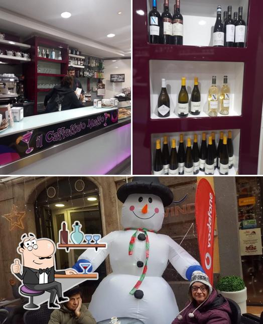 Dai un'occhiata agli interni di Il Caffettaio Matto