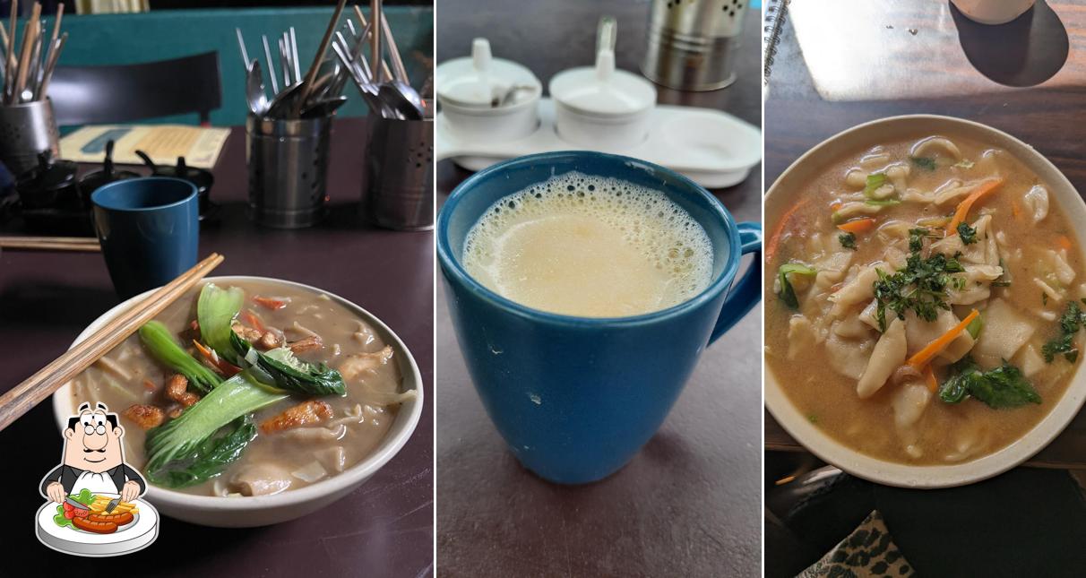 Meals at Yangkhor Tibet home kitchen