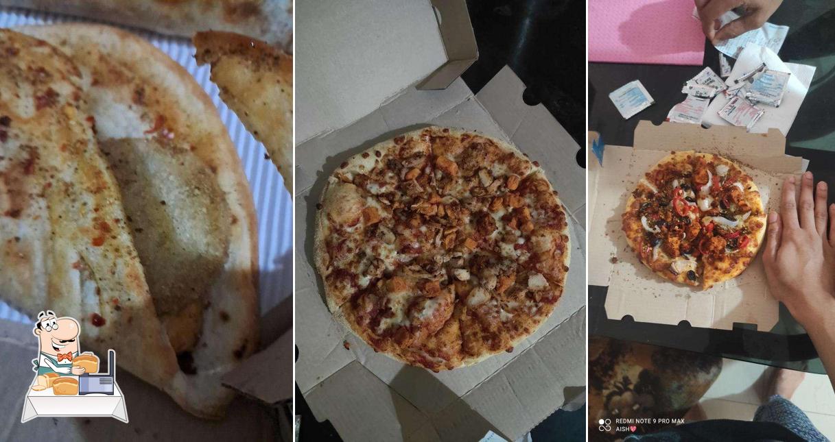 Garlic bread at Domino's Pizza