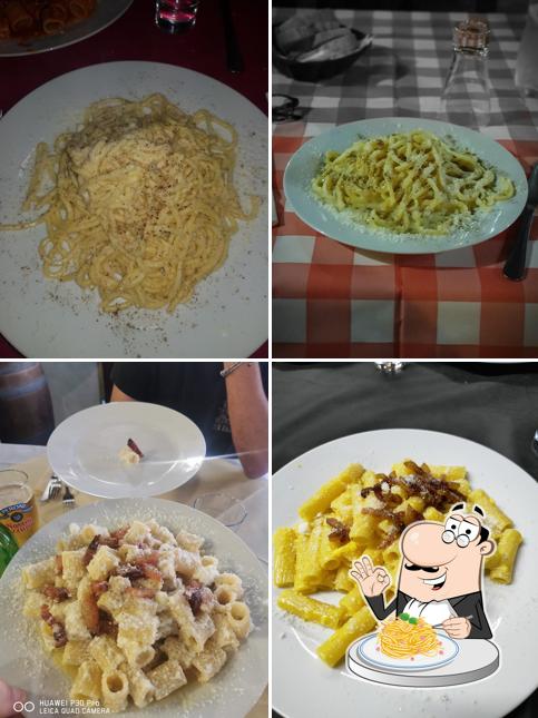 Spaghetti alla carbonara al Hostaria Dar Panzetta