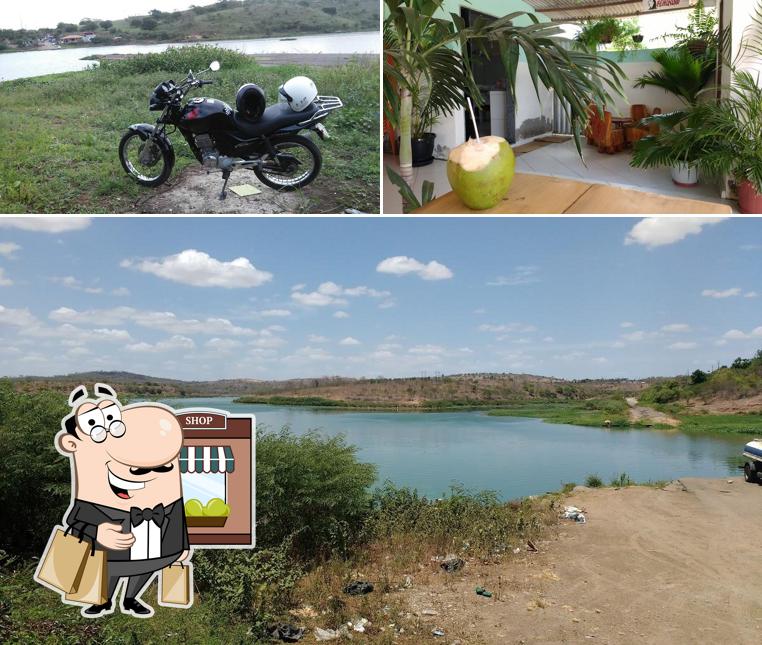 A imagem da exterior e comida no Kiosk Beira Rio