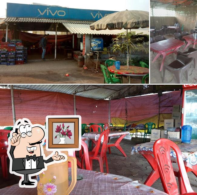 The interior of নির্জন হোটেল এন্ড রেস্টুরেন্টে