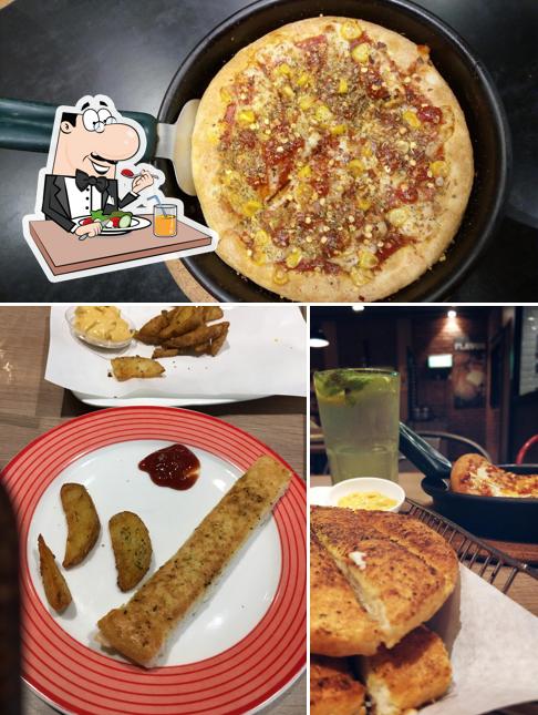 Meals at Pizza Hut Dombivli East, Thane