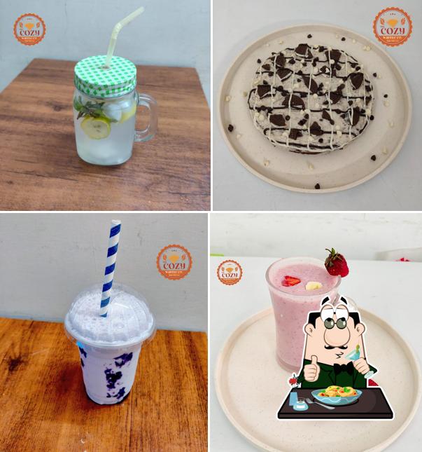 Food at THE COZY WAFFLE CO