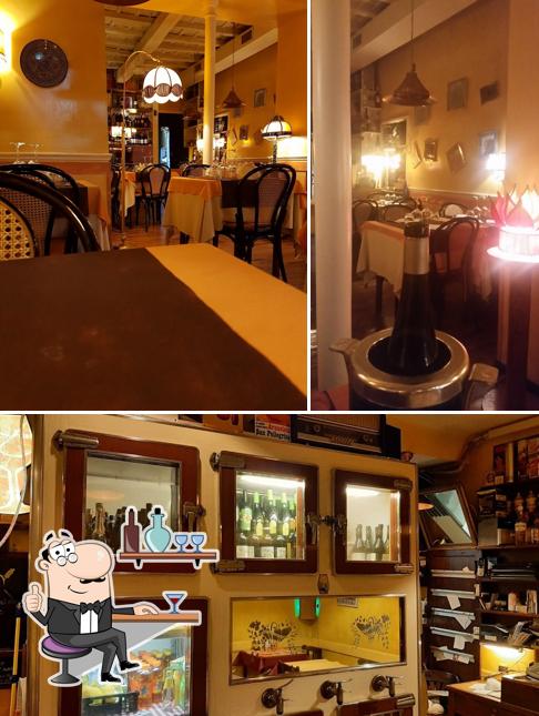 Dai un'occhiata agli interni di Al 19 Trattoria