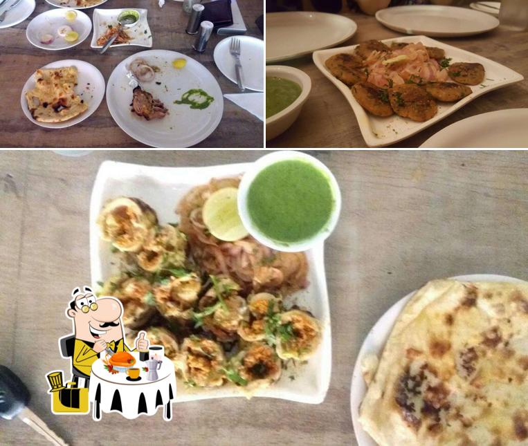 Food at Delhi Kitchen