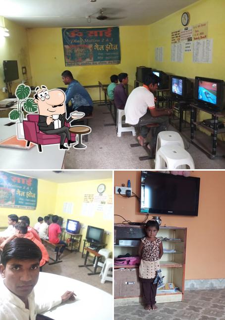 The interior of OM SAI MOBILE &GAME ZONE