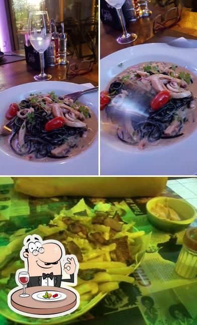 Comida em Túnel do Tempo Petiscaria