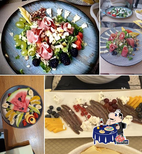 Negreena restaurant, Salad & Wine bar