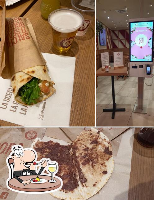 La foto di cibo e interni da La Piadineria